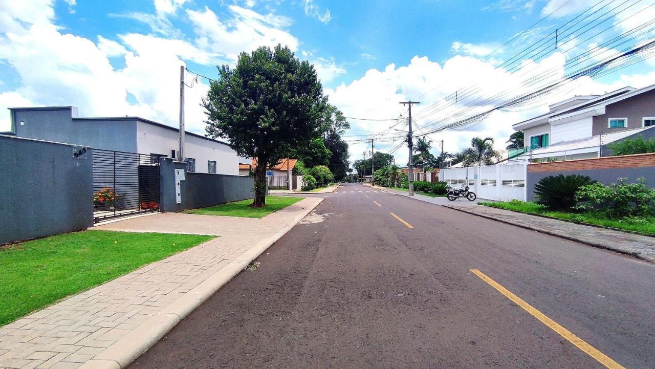 Villa Linda Casa Bairro Tranquilo Prox Cataratas Foz do Iguaçu Esterno foto