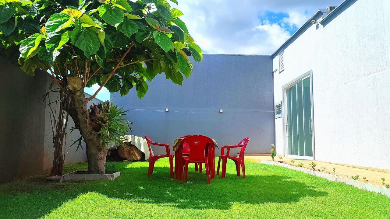 Villa Linda Casa Bairro Tranquilo Prox Cataratas Foz do Iguaçu Esterno foto